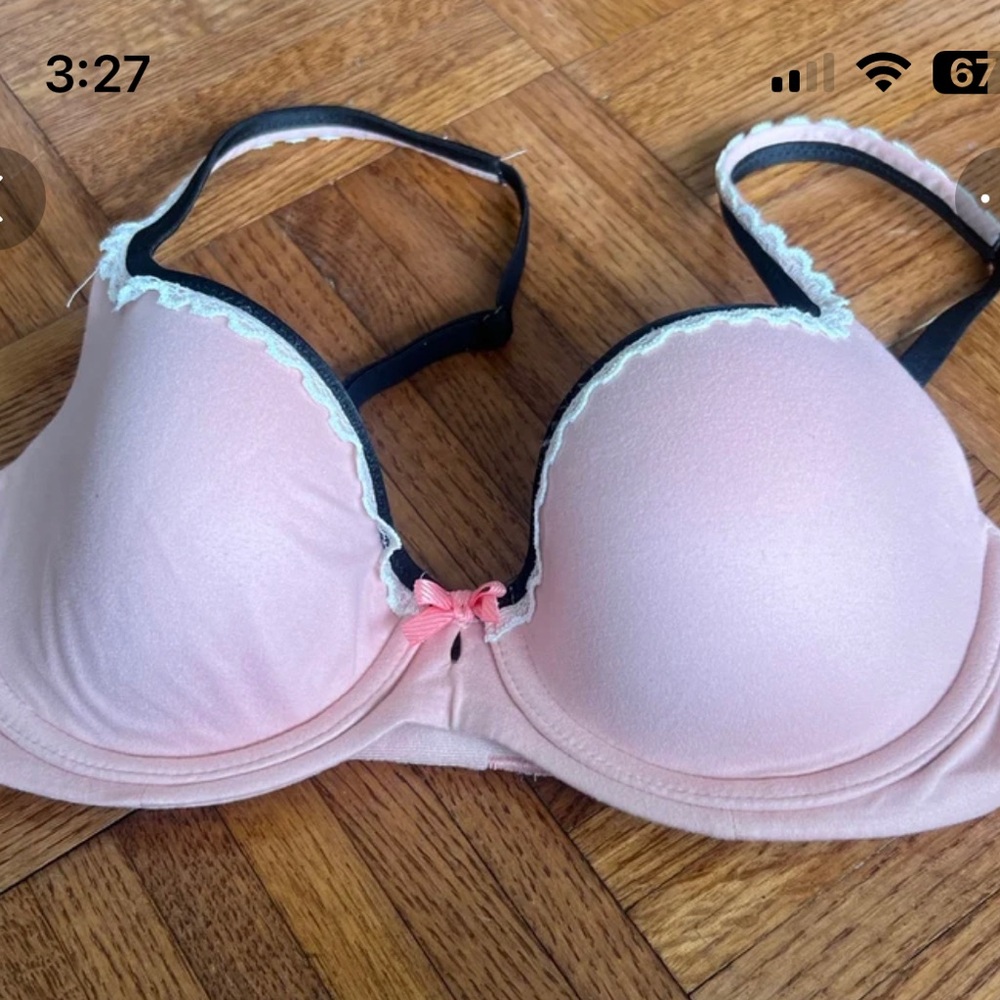 Victoria secret body by Victoria lined Demi bra 32 C